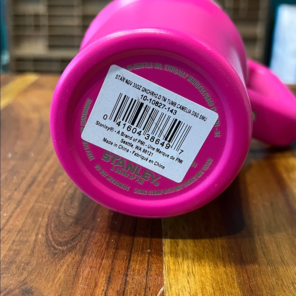 Stanley 30 oz. Quencher H2.0 FlowState Tumbler, NEW, Camelia - Picture 4 of 4